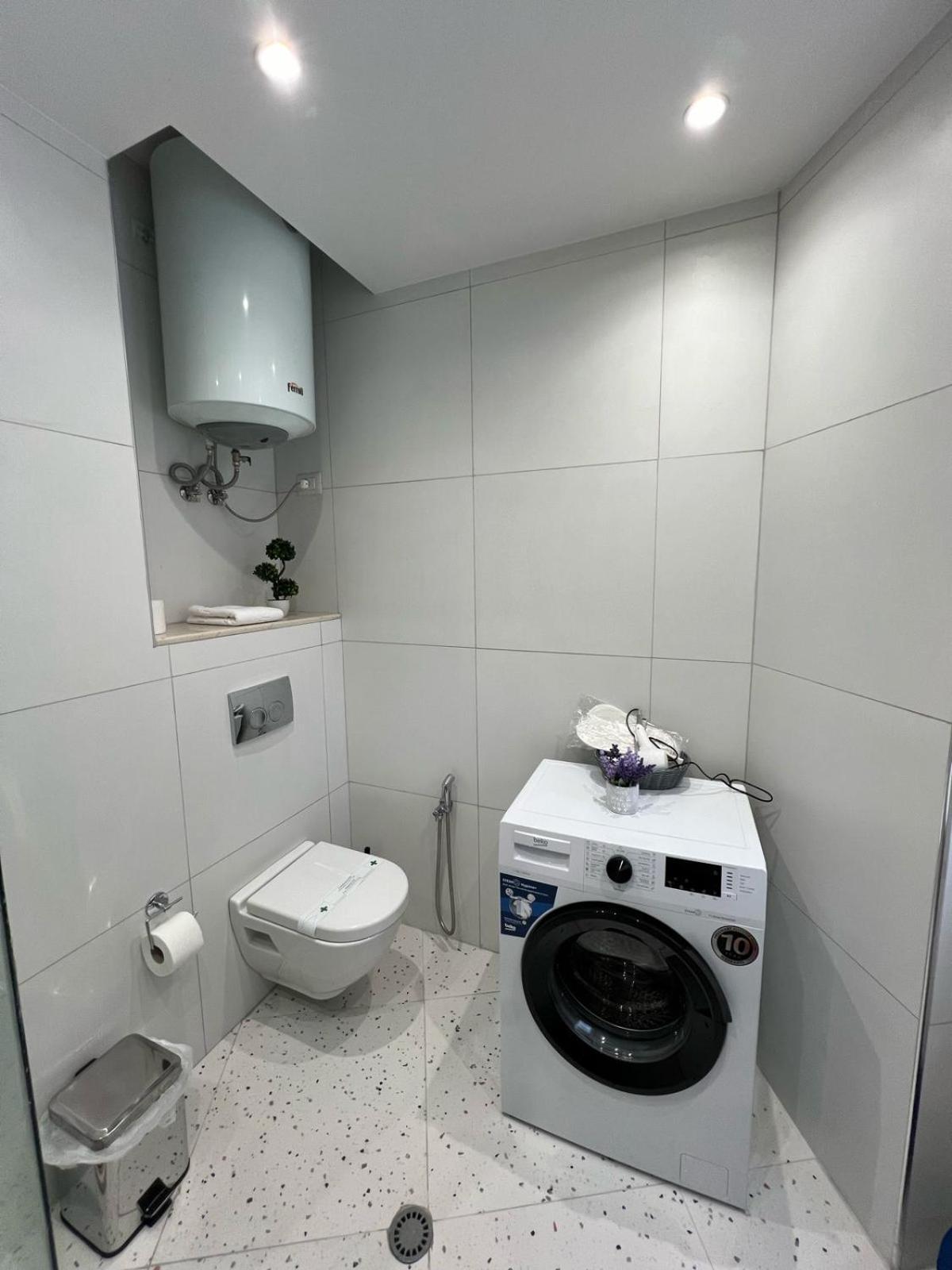Apartmán Metropolitan Charm: Cozy 1Br In 7Min To Skanderbeg Tirana Exteriér fotografie
