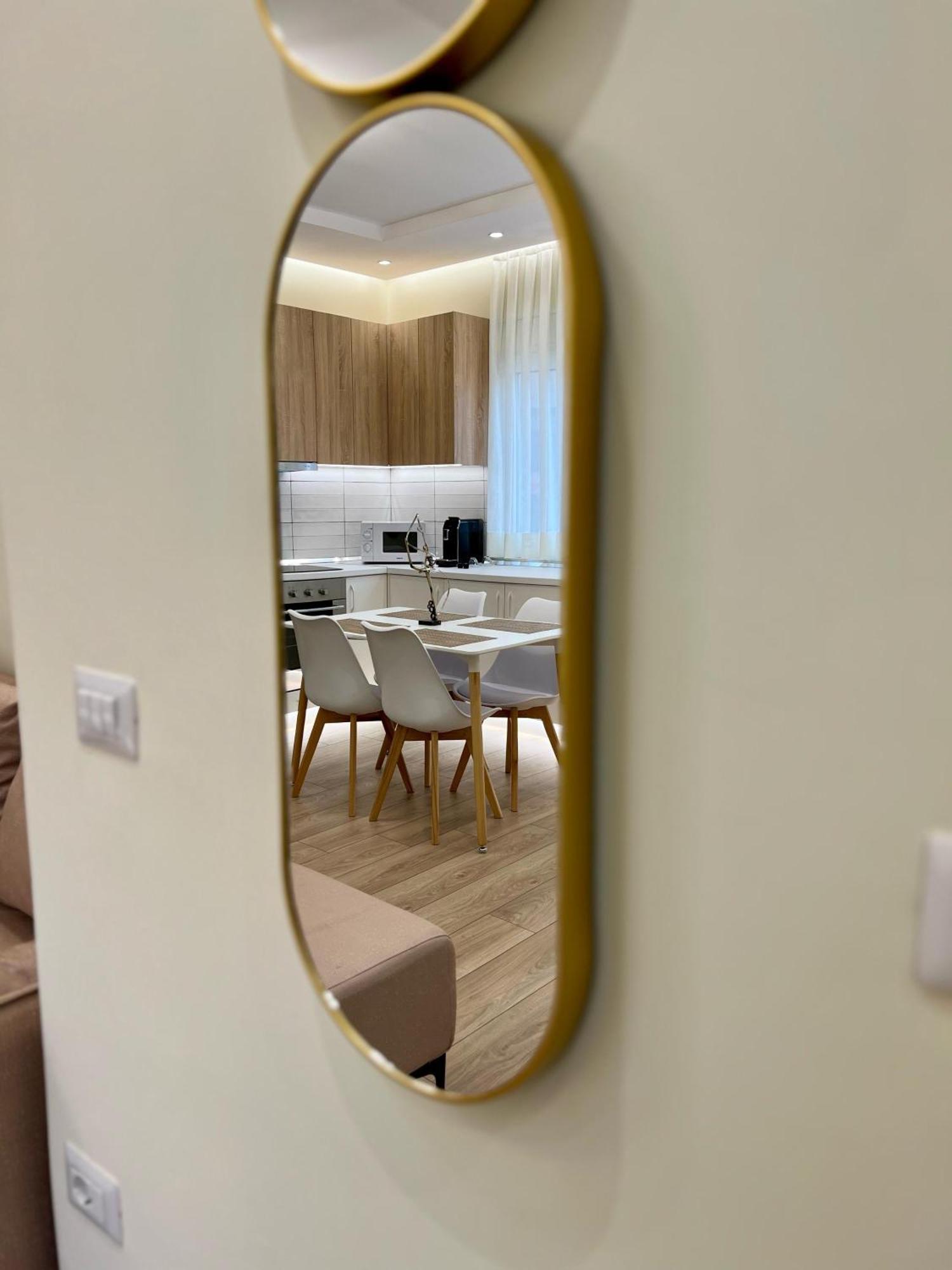 Apartmán Metropolitan Charm: Cozy 1Br In 7Min To Skanderbeg Tirana Exteriér fotografie