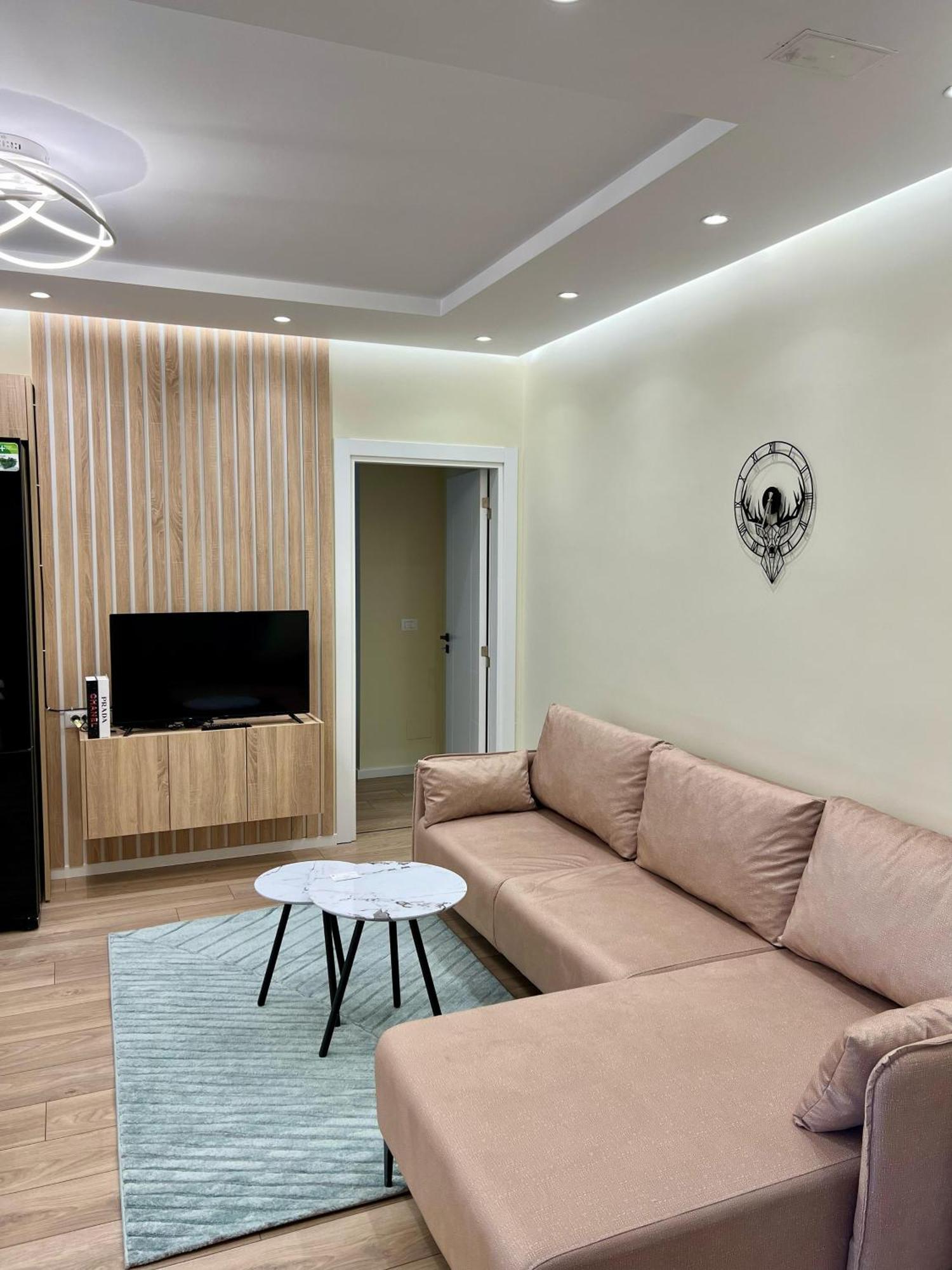 Apartmán Metropolitan Charm: Cozy 1Br In 7Min To Skanderbeg Tirana Exteriér fotografie